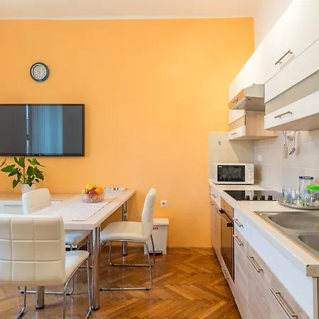 Zara Apartment